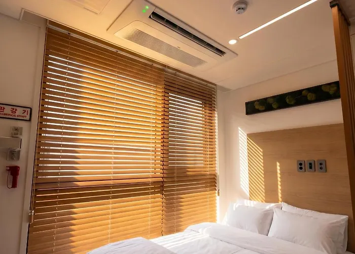 Ananda Full-service In Gangnam 5 Min Metro アパート