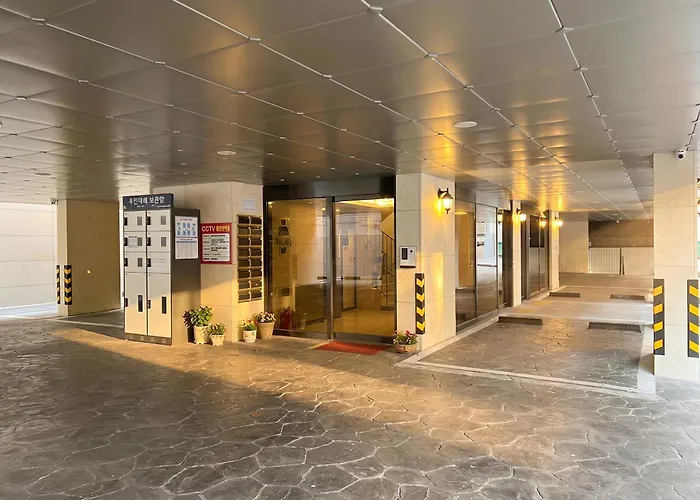 Ananda Full-service In Gangnam 5 Min Metro *